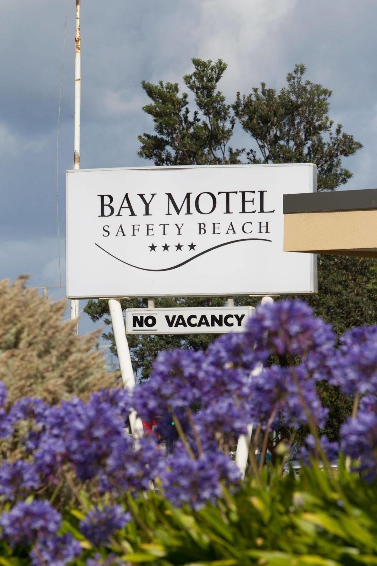 Bay Motel Safety Beach Bagian luar foto